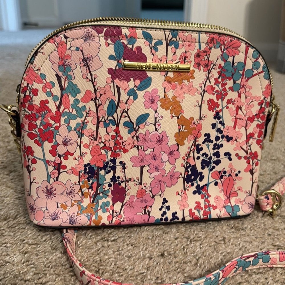 Steve Madden purse